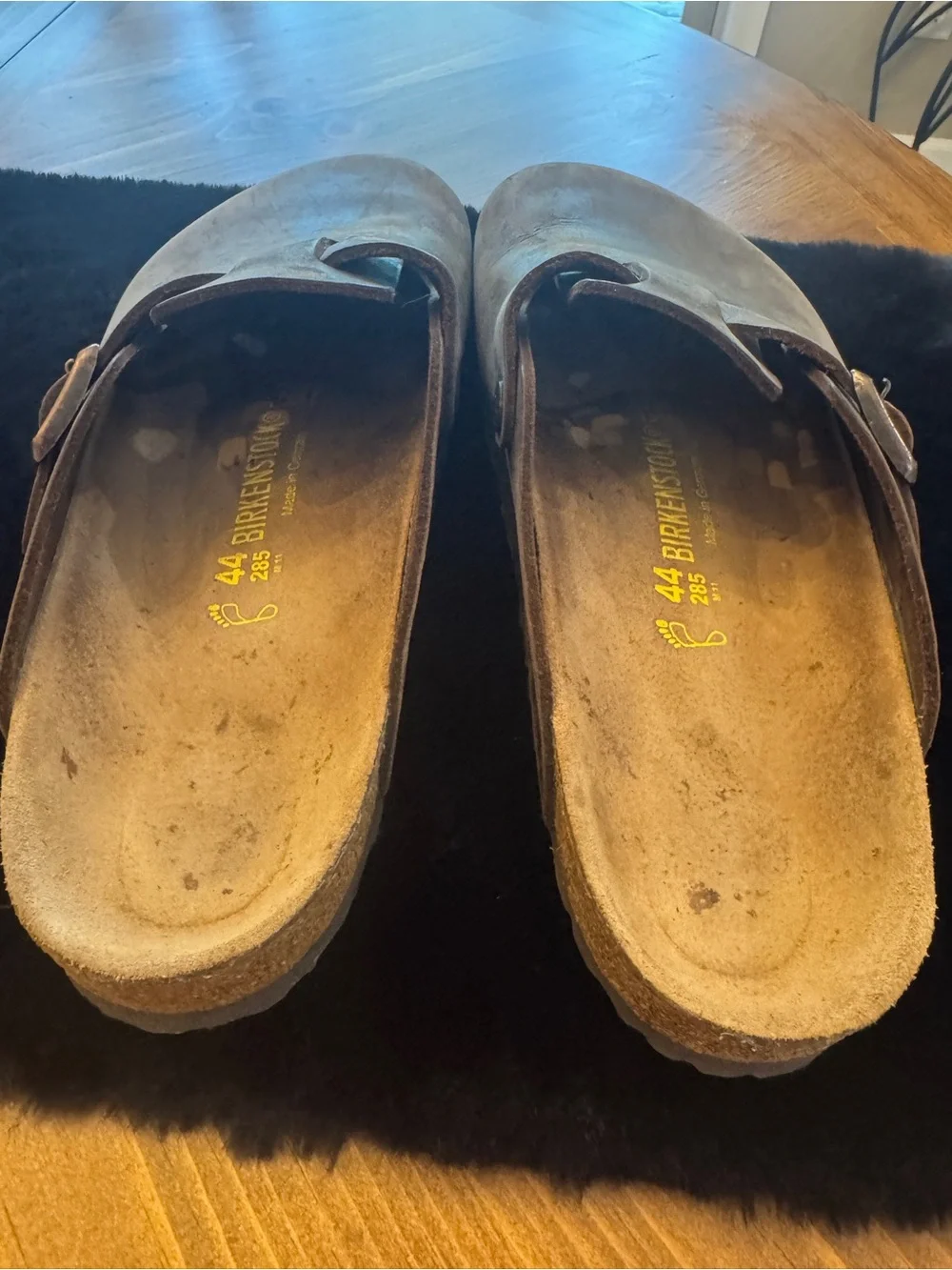 Men’s Birkenstock, Boston size 44. Nearly new